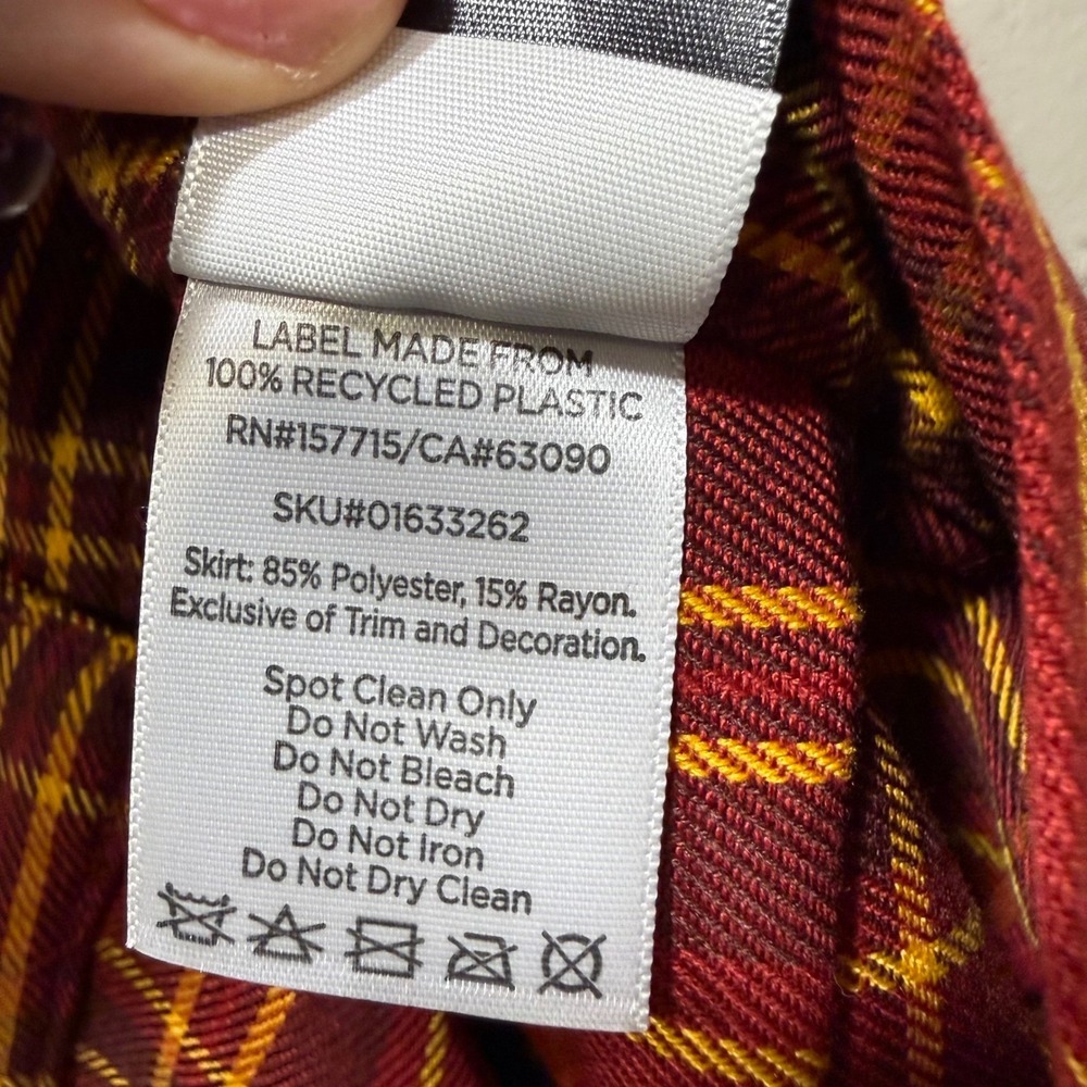 Harry Potter Gryffindor Plaid Skirt Pleated Mini NWT‎ Red Gold Lrg Hermione - Picture 10 of 13